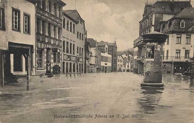 Ortsbildausschnitt Marktplatz mit Hautstrasse um 1900