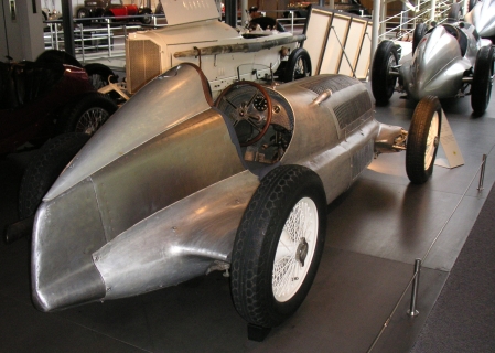 Silberpfeil-W25 1934 Rückansicht